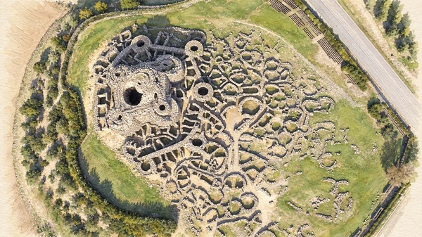 Watercolour: Su Nuraxi, aerial study of the tower compound and surrounding excavated village